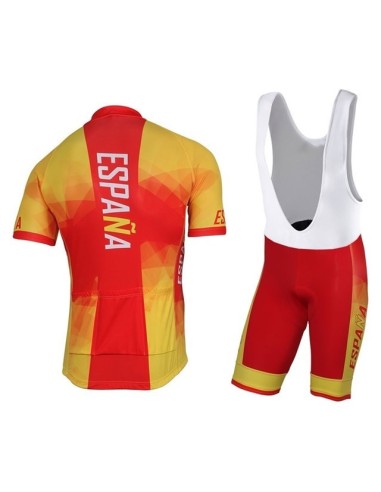 Conjunto de ciclismo corto en España: comodidad y frescura para tus paseos