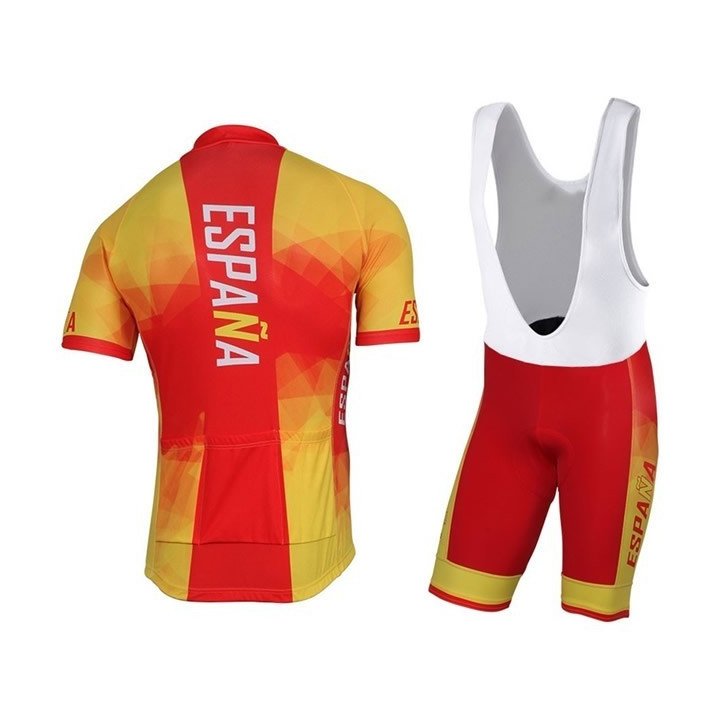 Conjunto de ciclismo corto en España: comodidad y frescura para tus paseos