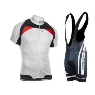 Equipación de ciclismo Cannondale: comodidad y estilo para tus rutas