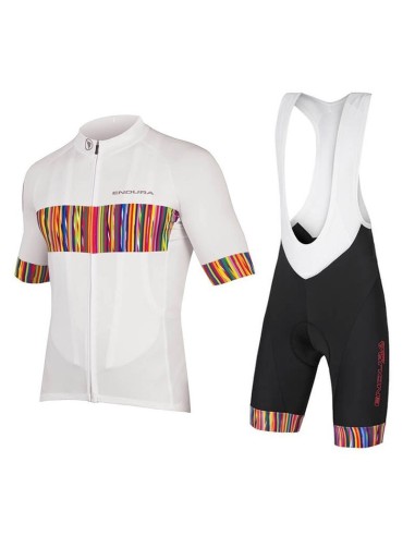 Conjunto de ciclismo corto Endura: comodidad y estilo para tus paseos