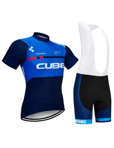 Conjunto corto de ciclismo Cube: comodidad y frescura para tus paseos