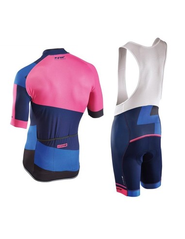 Conjunto corto de ciclismo Northwave: comodidad y frescura para tus rutas