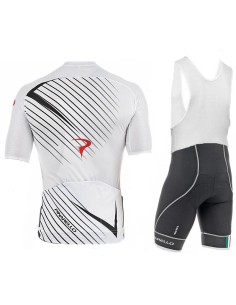 Conjunto corto de ciclismo Pinarello: comodidad y frescura para tus rutas 2
