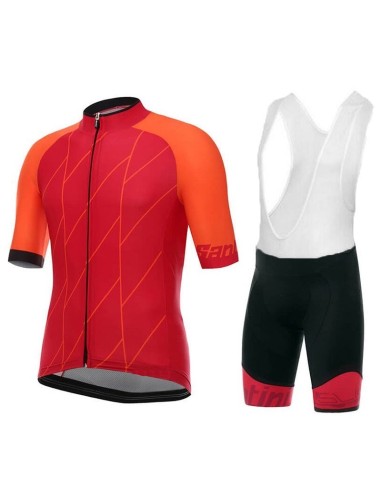 Conjunto corto de ciclismo Santini: comodidad y frescura para tus rutas
