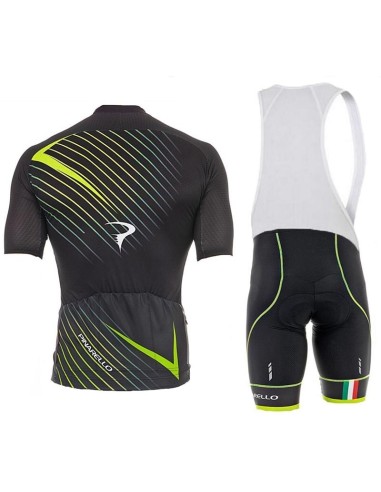 Equipación de ciclismo Pinarello: comodidad y estilo para tus rutas