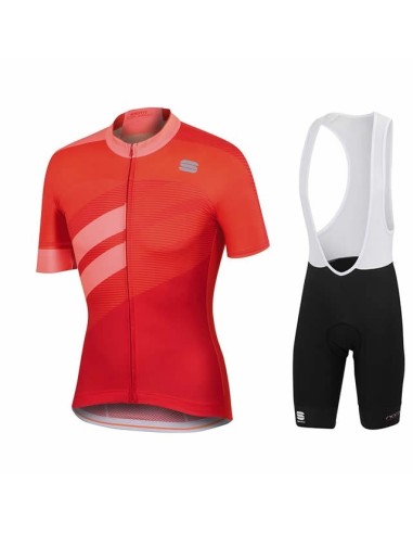 Conjunto corto de ciclismo Sportfull: comodidad y frescura para tus rutas