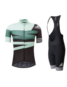 Conjunto corto de ciclismo Adidas para disfrutar del verano en dos ruedas