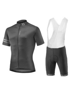 Conjunto de ciclismo Giant: comodidad y estilo para tus paseos de verano