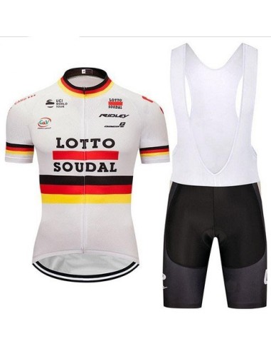 Conjunto corto de ciclismo Lotto: comodidad y calidad para tus rutas