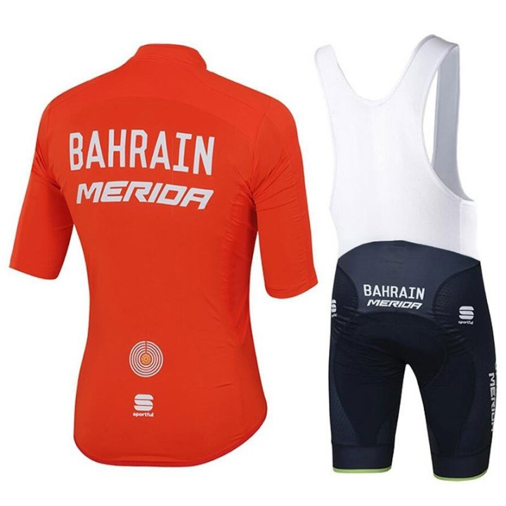Conjunto corto de ciclismo Bahrain Merida: comodidad y calidad para tus rutas