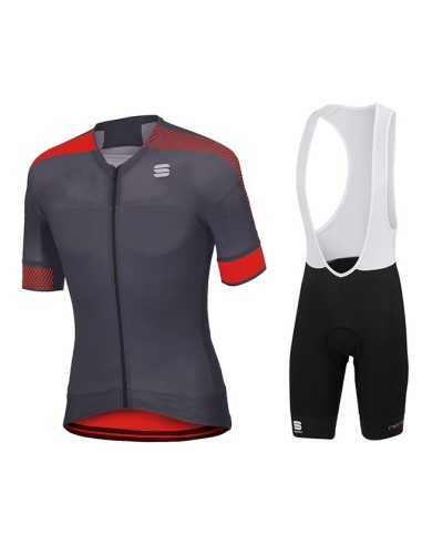 Conjunto de ciclismo Sportfull: comodidad y frescura para tus rutas