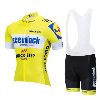 Equipación de ciclismo Quick Step para un verano cómodo y fresco