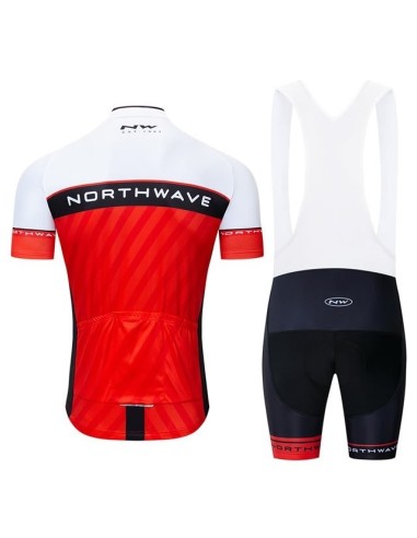 Conjunto corto de ciclismo Northwave: calidad y comodidad para tus paseos