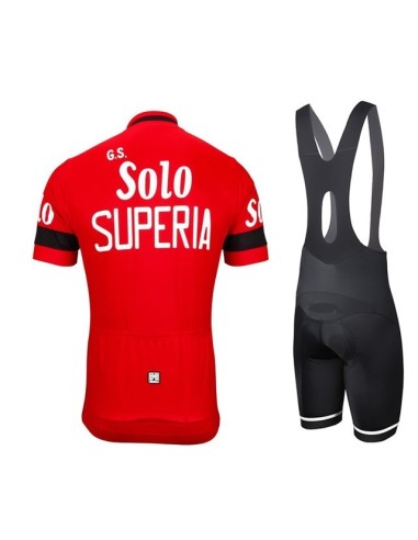 Conjunto de ciclismo corto Solo Superia: comodidad y calidad para tus rutas