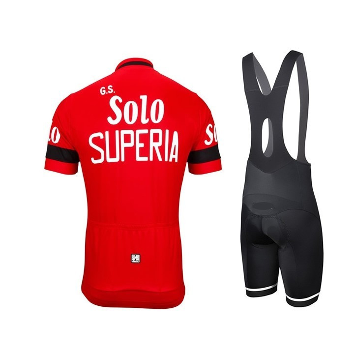 Conjunto de ciclismo corto Solo Superia: comodidad y calidad para tus rutas