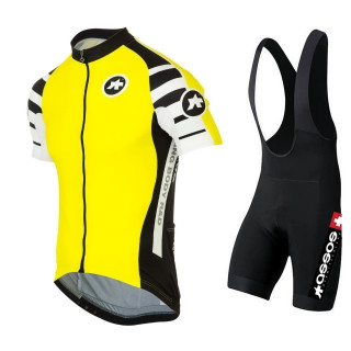 Conjunto de ciclismo Assos: comodidad y frescura para tus paseos de verano