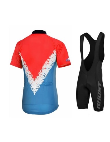 Conjunto de ciclismo Ghost: comodidad y estilo para tus rutas en verano