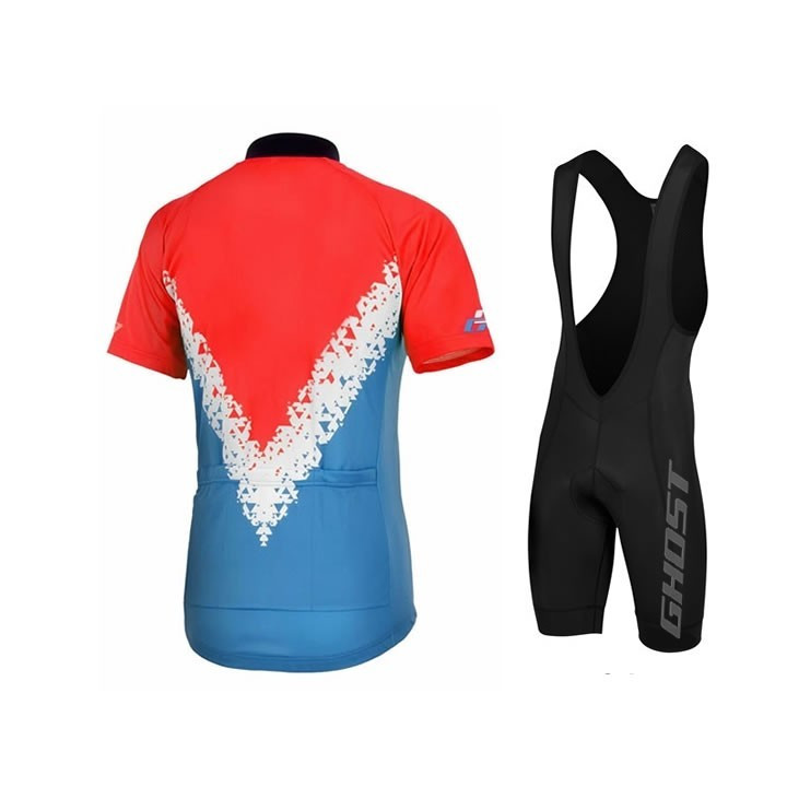Conjunto de ciclismo Ghost: comodidad y estilo para tus rutas en verano