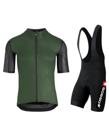 Conjunto Corto de Ciclismo Assos: Comodidad y Estilo para tus Rutas