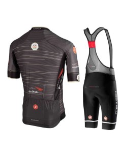 Conjunto de Ciclismo Corto Castelli: Comodidad y Estilo para tus Rutas 2