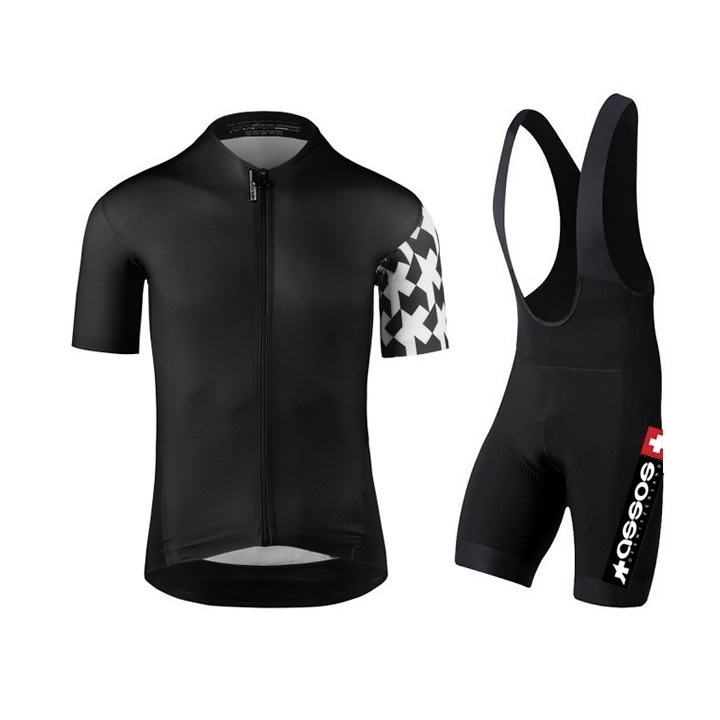 Equipación de ciclismo Assos: comodidad y frescura para tus rutas