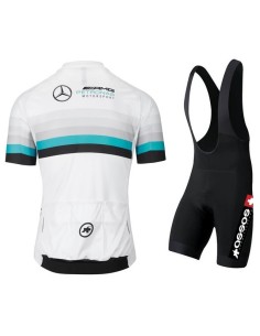 Equipación de ciclismo Assos: comodidad y estilo para tus rutas de verano 2