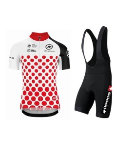 Equipación de ciclismo Assos: comodidad y frescura para tus rutas