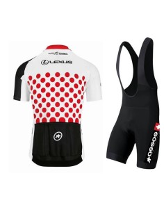 Equipación de ciclismo Assos: comodidad y frescura para tus rutas 2