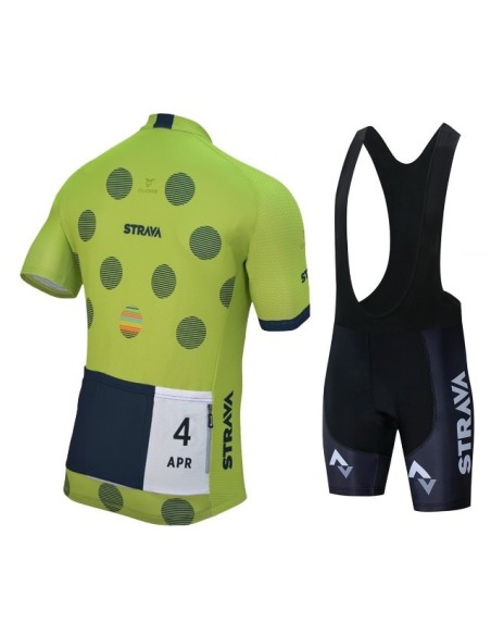 Conjunto corto de ciclismo Strava para un verano cómodo y fresco