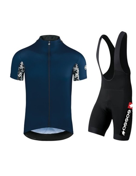 Conjunto de ciclismo Assos: comodidad y frescura para tus paseos de verano