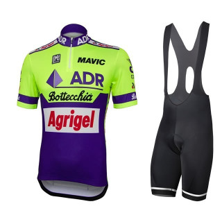 Conjunto Corto de Ciclismo Bottecchia para un Verano Cómodo y Fresco