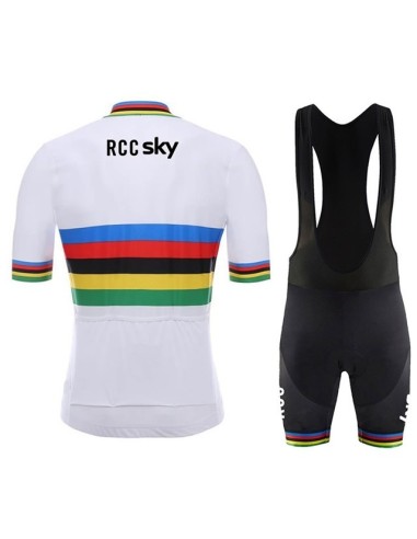 Conjunto de ciclismo SKY: comodidad y frescura para tus paseos de verano