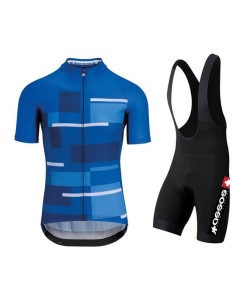 Conjunto corto de ciclismo Assos: comodidad y frescura para tus paseos