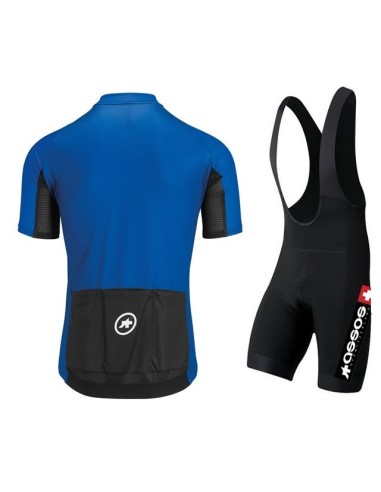 Conjunto corto de ciclismo Assos: comodidad y frescura para tus paseos