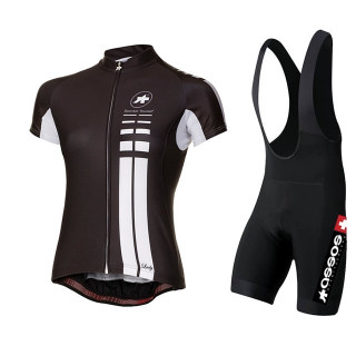 Conjunto de ciclismo Assos: comodidad y frescura para tus paseos