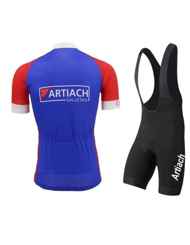 Conjunto de ciclismo Artiach: comodidad y frescura para tus rutas