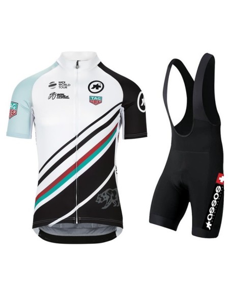 Conjunto de ciclismo Assos: comodidad y estilo para tus paseos en verano