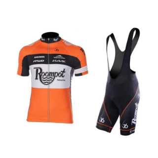Conjunto de ciclismo Roompot: comodidad y estilo para tus rutas