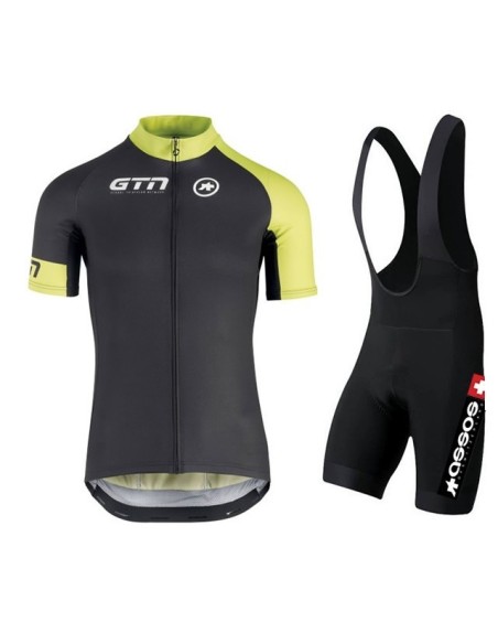 Conjunto de ciclismo Assos: comodidad y frescura para tus rutas