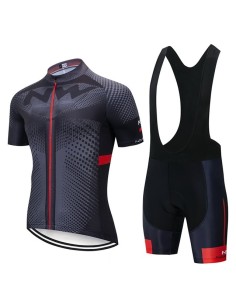 Conjunto corto de ciclismo Northwave: comodidad y frescura para tus paseos