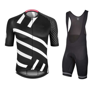 Equipación de ciclismo Ronix: comodidad y frescura para tus rutas