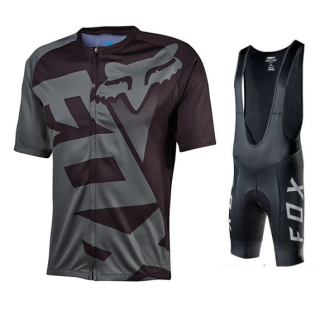 Conjunto corto de ciclismo Fox: comodidad y frescura para tus paseos