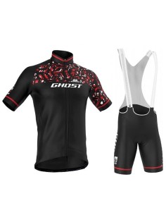 Conjunto corto de ciclismo Ghost: comodidad y estilo para tus rutas