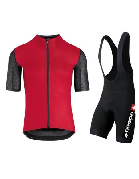 Conjunto corto de ciclismo Assos: comodidad y frescura para tus rutas