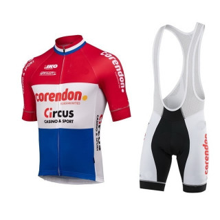 Conjunto corto de ciclismo Corendon: comodidad y estilo para tus rutas