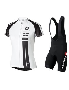 Conjunto corto de ciclismo Assos: comodidad y estilo para tus rutas