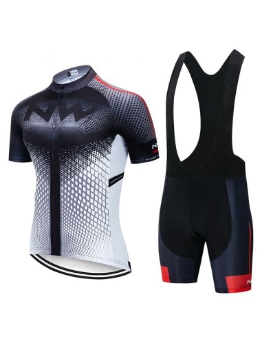 Conjunto de ciclismo Northwave: comodidad y frescura para tus rutas