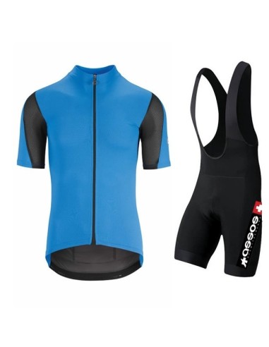 Conjunto corto de ciclismo Assos: comodidad y estilo para tus rutas