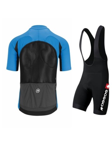 Conjunto corto de ciclismo Assos: comodidad y estilo para tus rutas