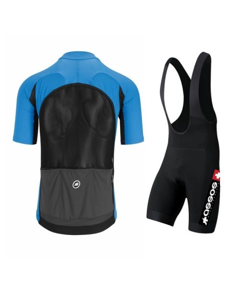 Conjunto corto de ciclismo Assos: comodidad y estilo para tus rutas